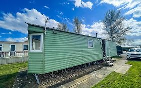 Lovely 8 Berth Caravan At Southview Holiday Park In Skegness Ref 33061C